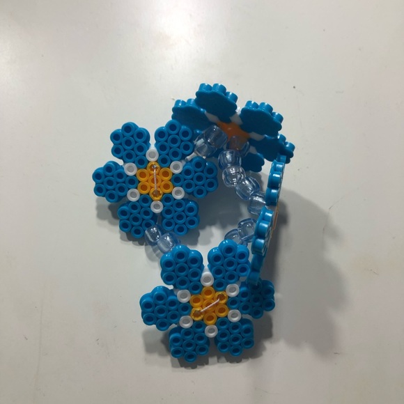 Flower bracelet Perler - Picture 3 of 5